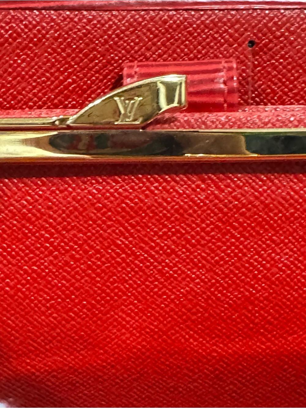 Vintage Louis Vuitton Red Epi Leather Continental Long Wallet w/ Kiss lock - Picture 6 of 13